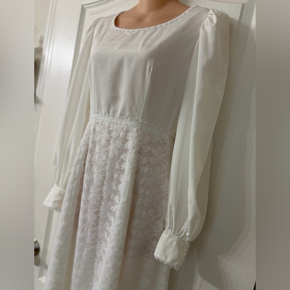 VTG 70s Handmade White Lace “Gunne” Style Prairie Cottage Maxi Wedding Dress, S - Picture 7 of 16